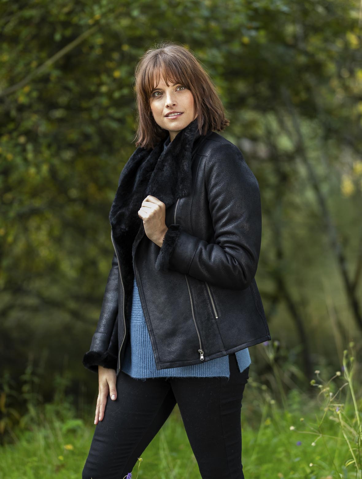 Larkhall black sheepskin aviator jacket for women, photo 5